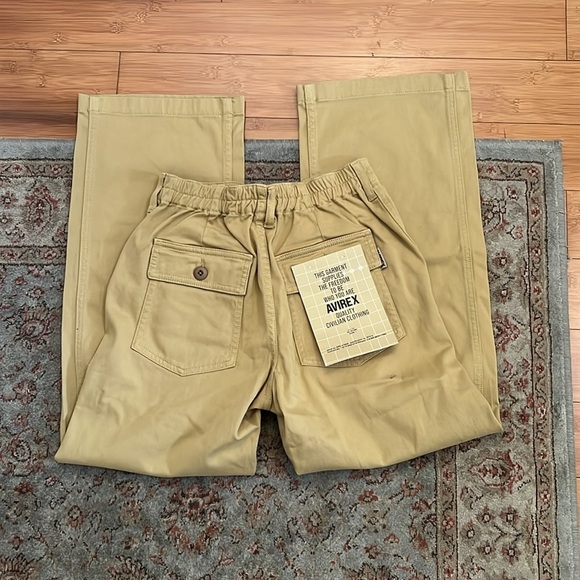 NWT High Waisted Avirex wide leg pants belle small
Cotton blend 
Mustard color - Picture 2 of 10